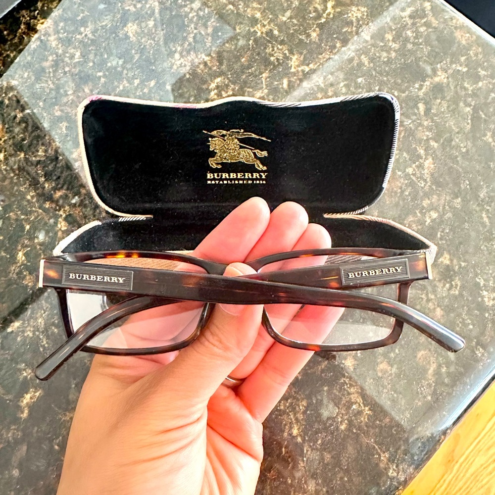 Burberry prescription glasses
